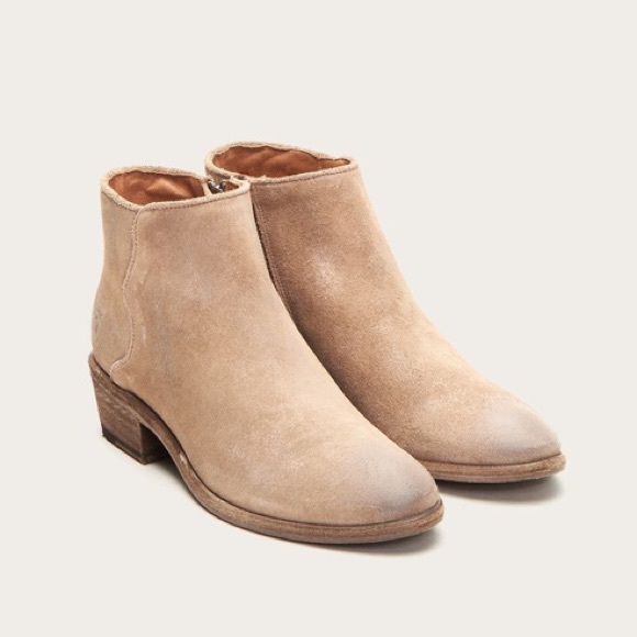 Frye Carson Piping Beige Leather Ankle Booties - Picture 3 of 12